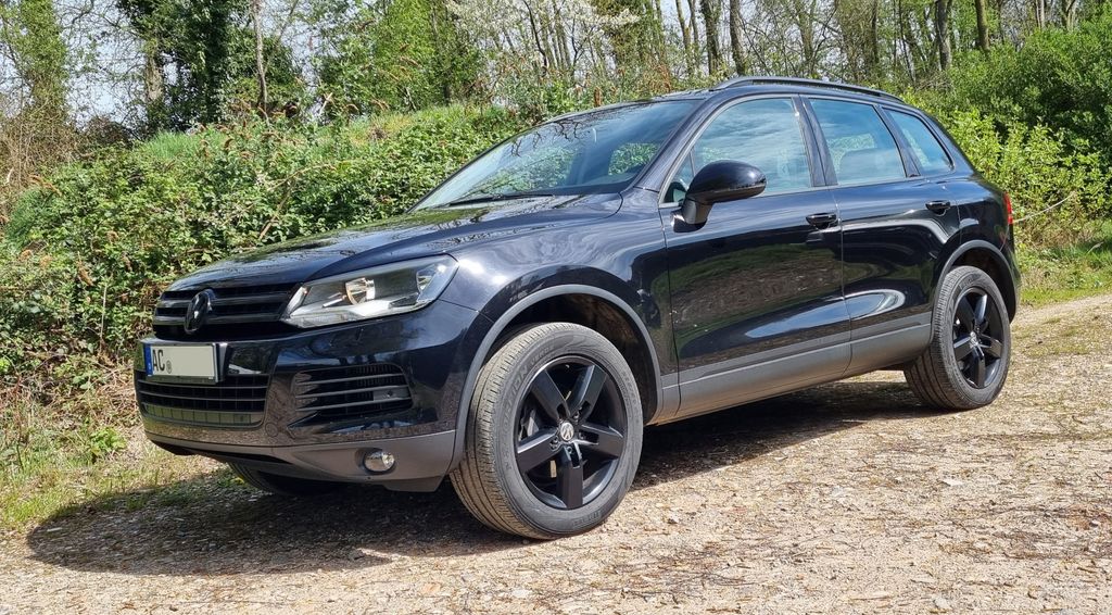 VW Touareg 124.999 km 20.499 &euro; Aachen 52074