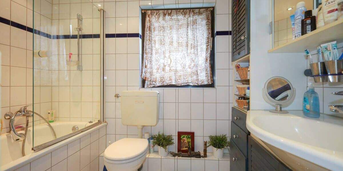 Platz für die gesamte Familie mit 30 m² Zusatzfläche im Dachgeschoss 6 zimmer