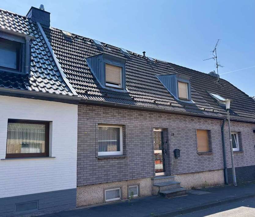 Haus zum Kaufen in Erftstadt 269.000 € 118 m²