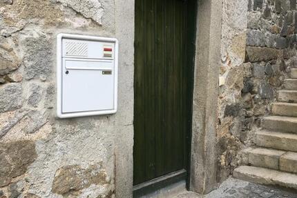 Wohnen in historischem Mauern am Schloss mit toller Aussicht 3 zimmer