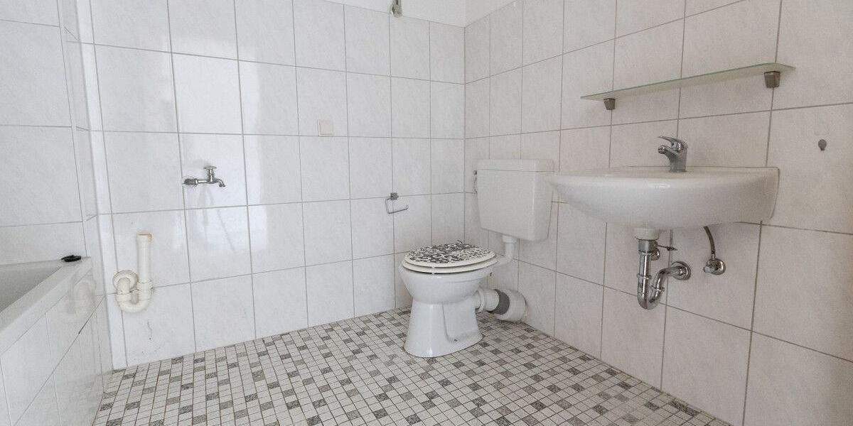 Etagenwohnung Schwetzingen - 3 Zimmer, 70 m&sup2;, 850&euro; | Angebot:24850607