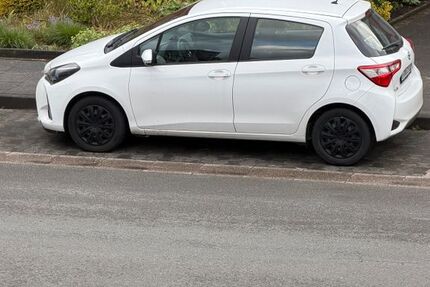 Toyota Yaris 71.400 km 11.300 &euro; Gütersloh 33330