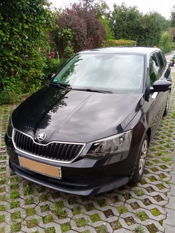 Skoda Fabia 130.350 km 7.600 € Brannenburg 83098