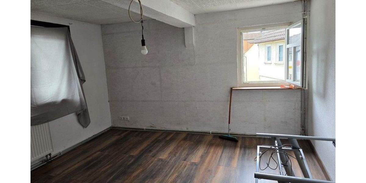 Mehrfamilienhaus, Wohnhaus Schotten - 1 Zimmer, 240 m&sup2;, 159.000&euro; | Angebot:25667647