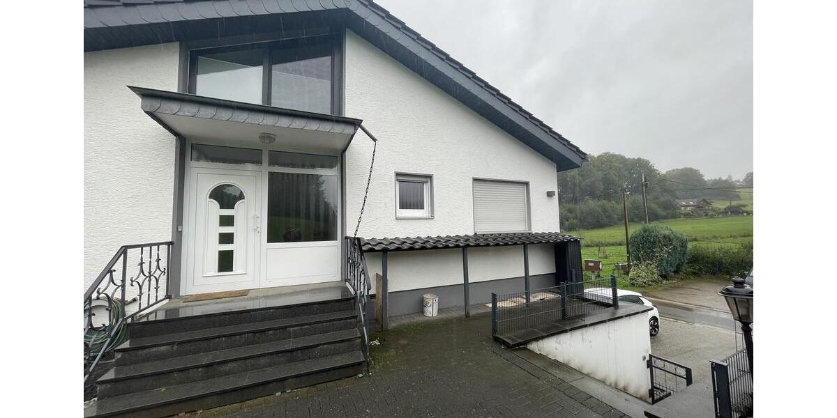 Einfamilienhaus Bergisch Gladbach - 3 Zimmer, 115 m&sup2;, 1.600&euro; | Angebot:26670208