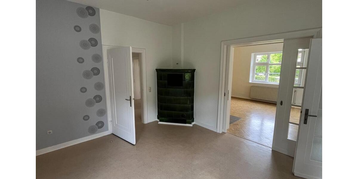 Einfamilienhaus Korbach - 8 Zimmer, 197 m&sup2;, 490.000&euro; | Angebot:24568661