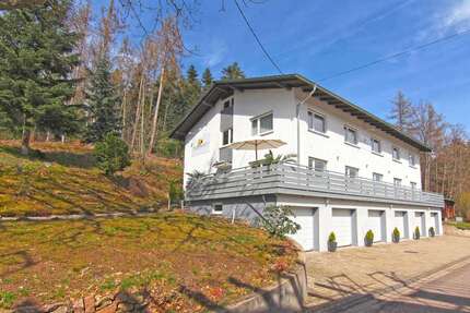 Haus zum Kaufen in Gernsbach 780.000 € 779 m² 10 zimmer