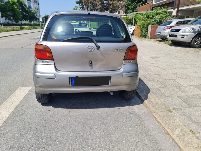 Toyota Yaris 297.999 km 1.550 € München 80313