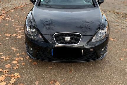 Seat Leon 208.000 km 8.999 &euro; München 80992