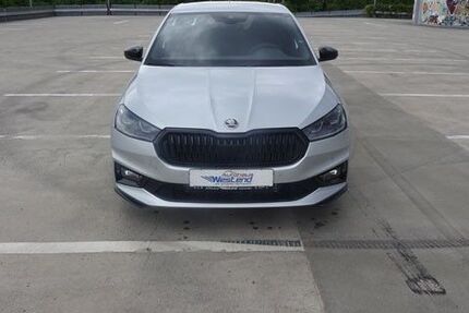 Skoda Fabia 10.000 km 21.400 &euro; München 80686