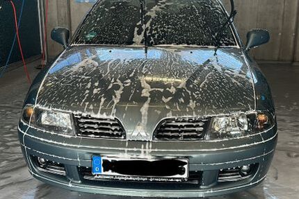 Mitsubishi Carisma 140.000 km 3.900 &euro; Paderborn 33106