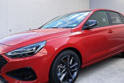 Hyundai i30 1.500 km 30.780 € Freiburg im Breisgau 79108