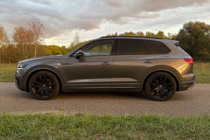VW Touareg 98.000 km 53.000 &euro; Weingarten 76356