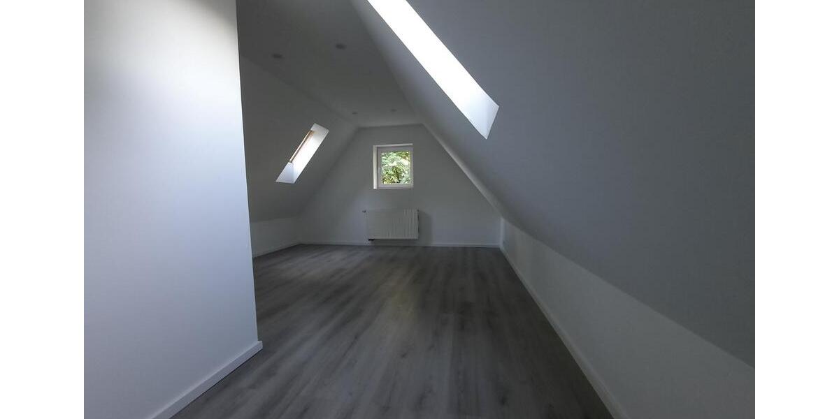 Maisonettenwohnung Mölln - 6 Zimmer, 130 m&sup2;, 1.600&euro; | Angebot:25286153