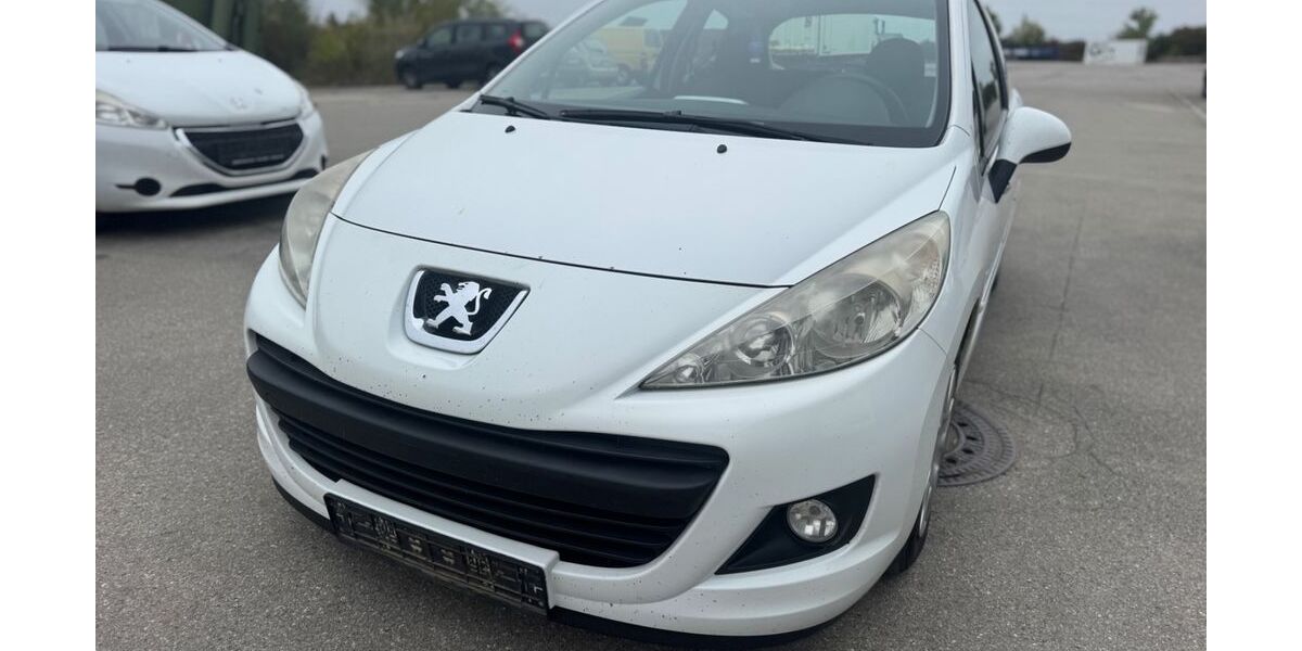 Peugeot 207 260.000 km 1.350 &euro; Augsburg 86199