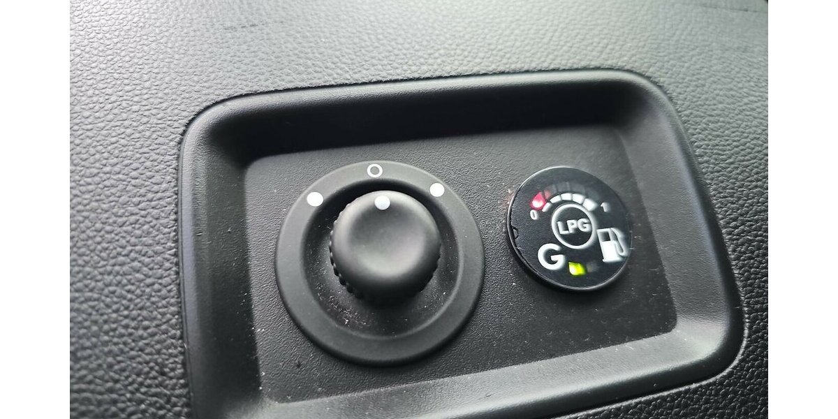 Dacia Duster II Prestige Standheizung, Kamera, Navi 51.165 km 13.980 &euro; Schwalbach/Taunus 65824