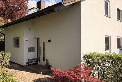 Haus Lörrach - 8 Zimmer, 195 m&sup2;, 2.950&euro; | Angebot:26366053