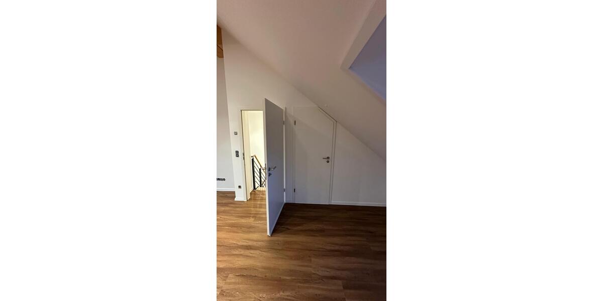 Doppelhaushälfte Roth - 5 Zimmer, 150 m&sup2;, 1.400&euro; | Angebot:26266109