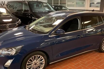 Ford Focus 82.000 km 13.590 € Wülfrath 42489