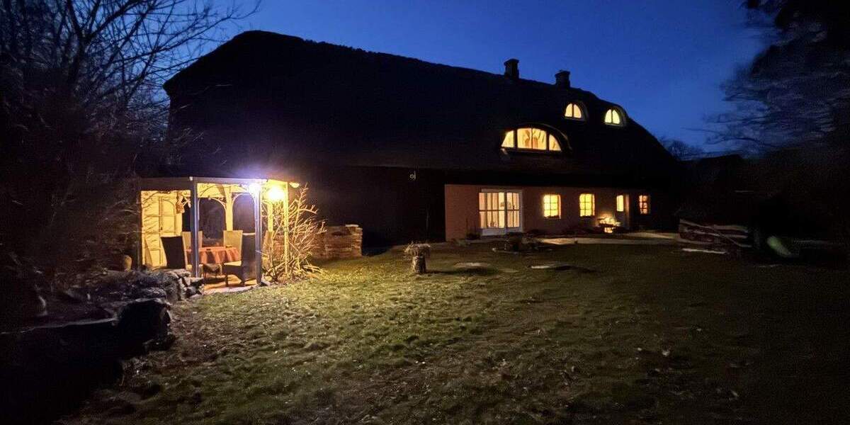 Einfamilienhaus Penzlin Mallin - 9 Zimmer, 500 m&sup2;, 560.000&euro; | Angebot:25755251