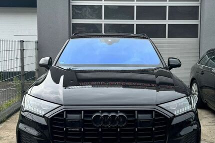 Audi Q7 54.900 km 69.699 &euro; Krefeld 47799