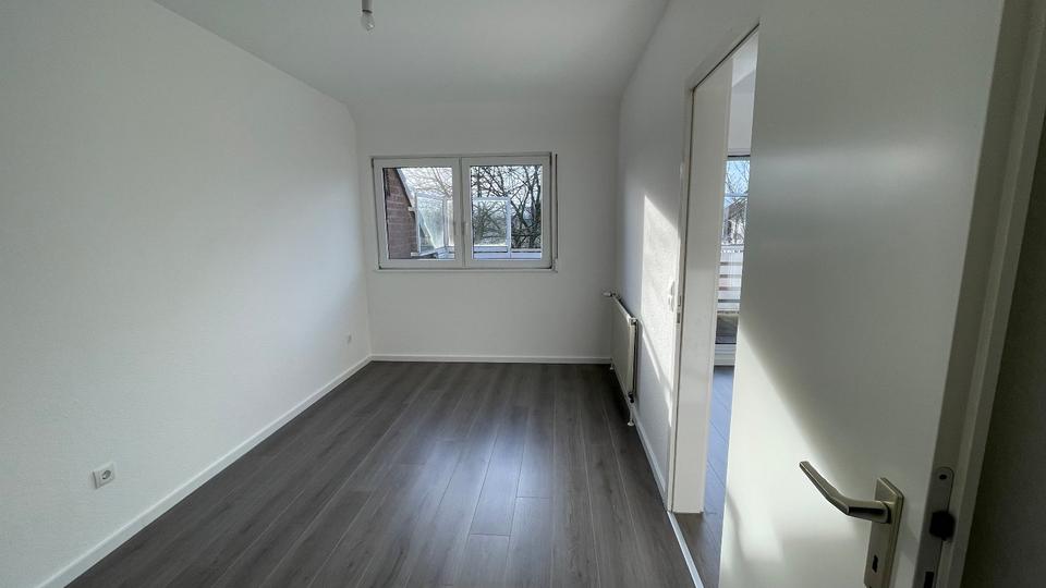 Dachgeschoßwohnung Delmenhorst Düsternort - 2.5 Zimmer, 54 m&sup2;, 650&euro; | Angebot:25854603