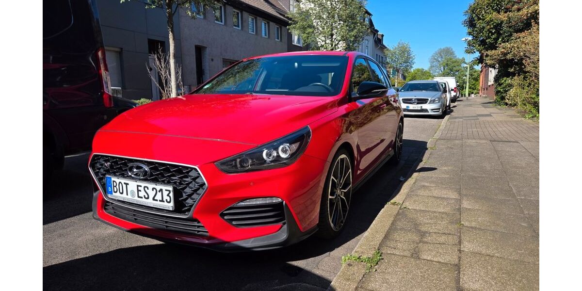 Hyundai i30 135.000 km 18.100 &euro; Essen 45355