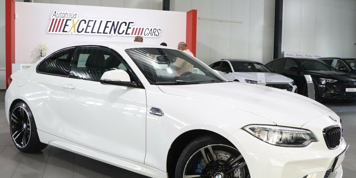 BMW M2 Coupe DKG / BI-XENON, LEDER, NAVI-PRO+KAMERA 90.000 km 35.992 € Hamm 59077