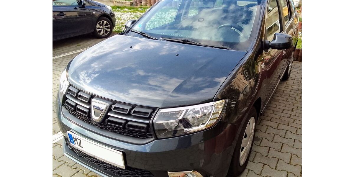 Dacia Logan 95.000 km 7.200 &euro; Sörgenloch 55270