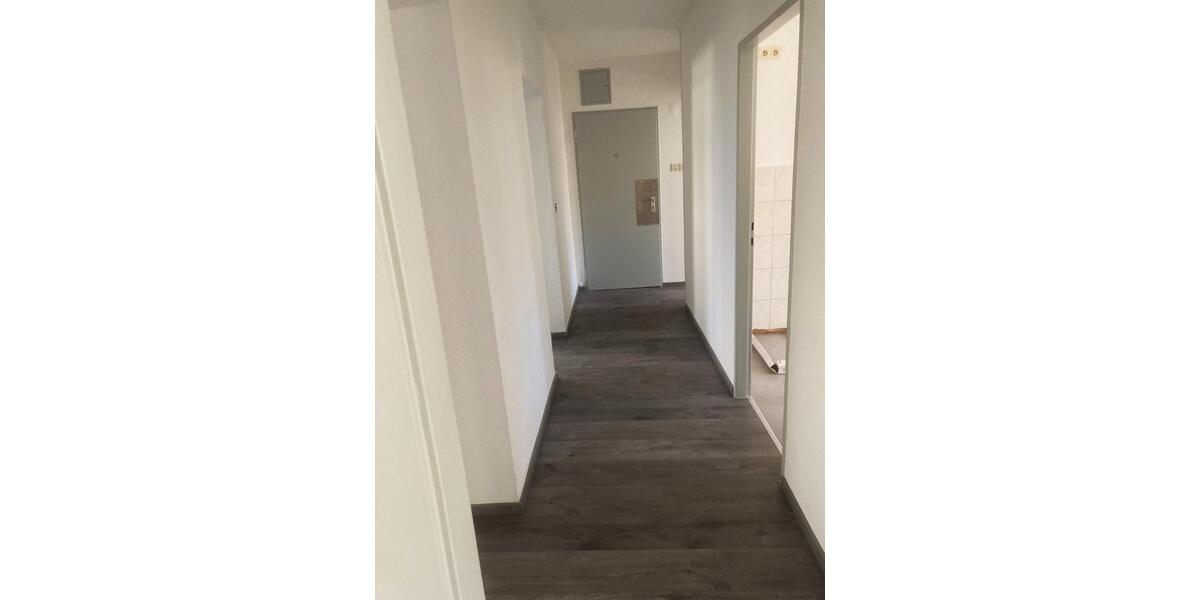 Etagenwohnung Pirmasens - 3 Zimmer, 76 m&sup2;, 496&euro; | Angebot:26164846