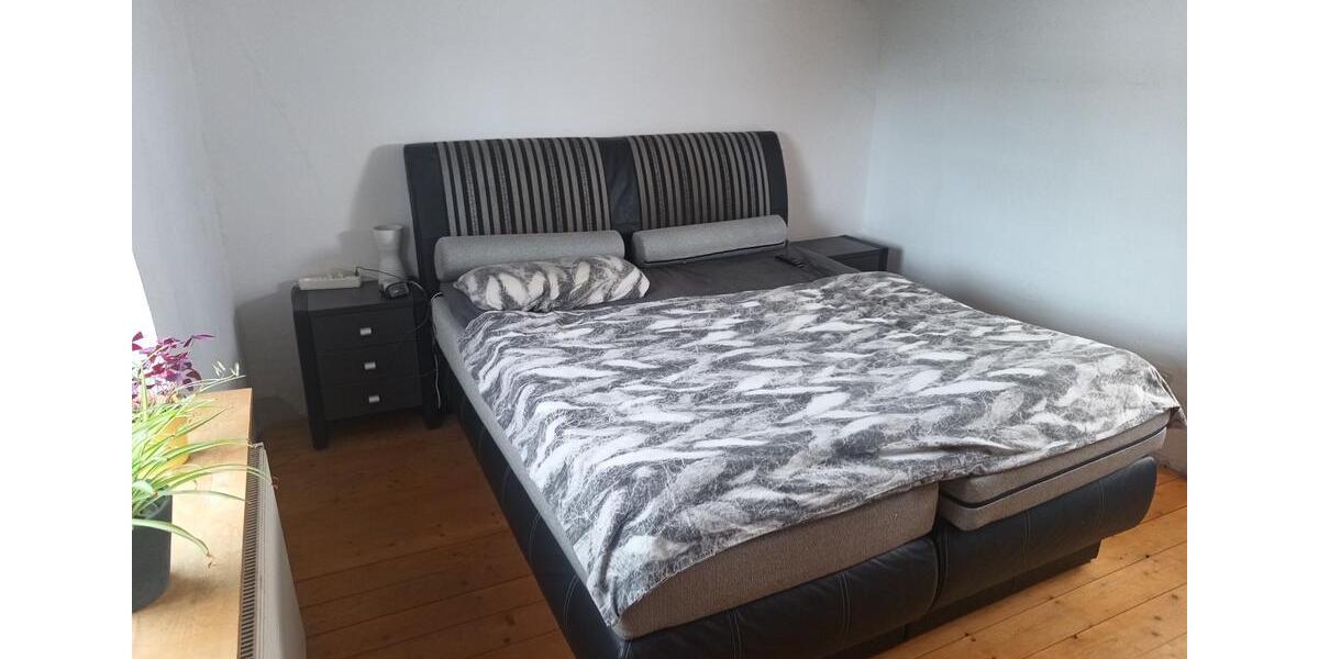 Doppelhaushälfte Hilchenbach - 7 Zimmer, 180 m&sup2;, 199.000&euro; | Angebot:26698965