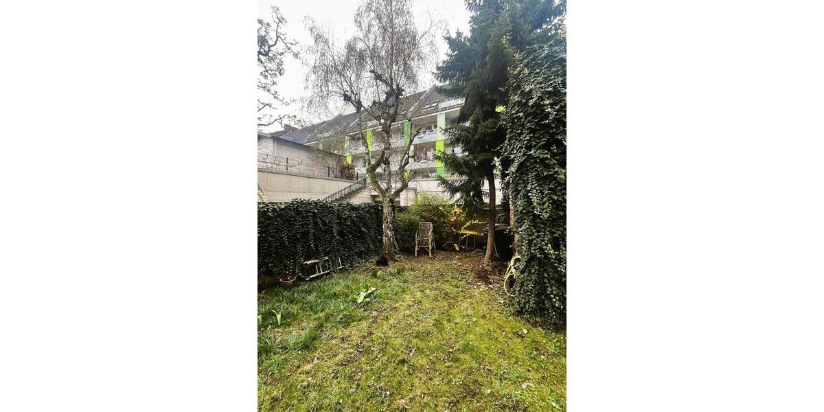 Etagenwohnung Düsseldorf Wersten - 4 Zimmer, 127 m&sup2;, 1.150&euro; | Angebot:26702845