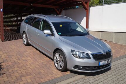 Skoda Superb 242.000 km 7.700 &euro; Oberschöna 09600