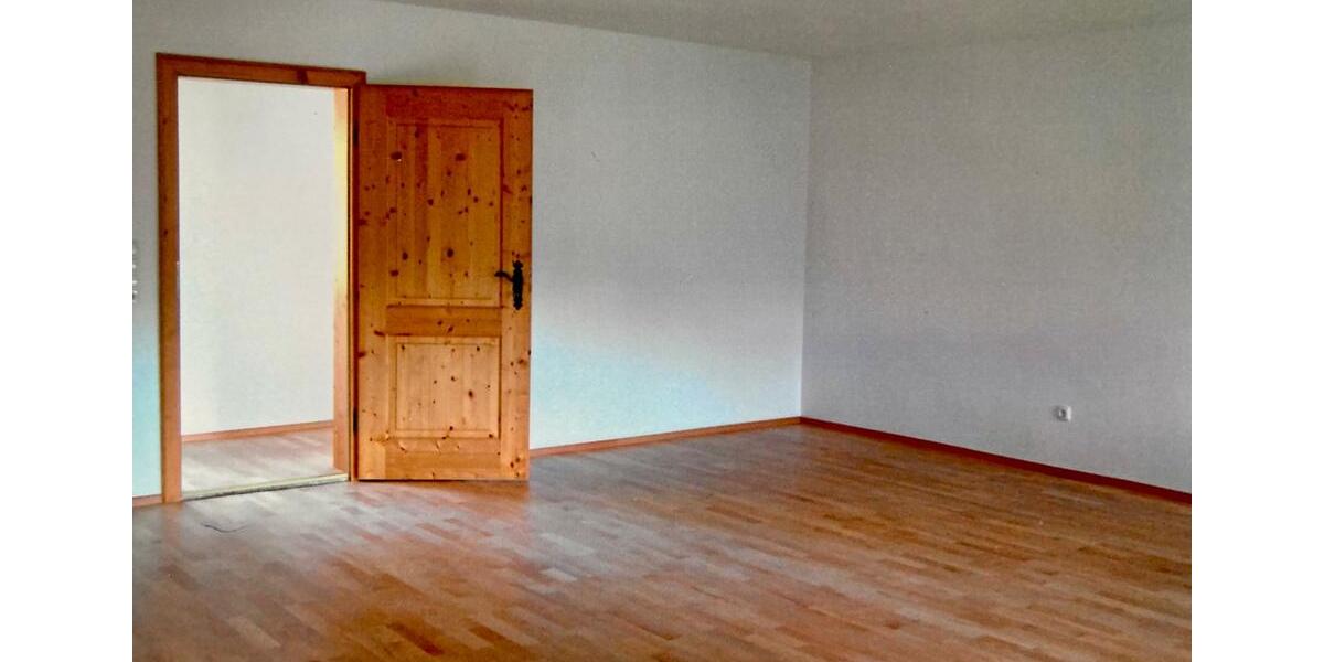 Etagenwohnung Schönsee - 4 Zimmer, 140 m&sup2;, 840&euro; | Angebot:26212471