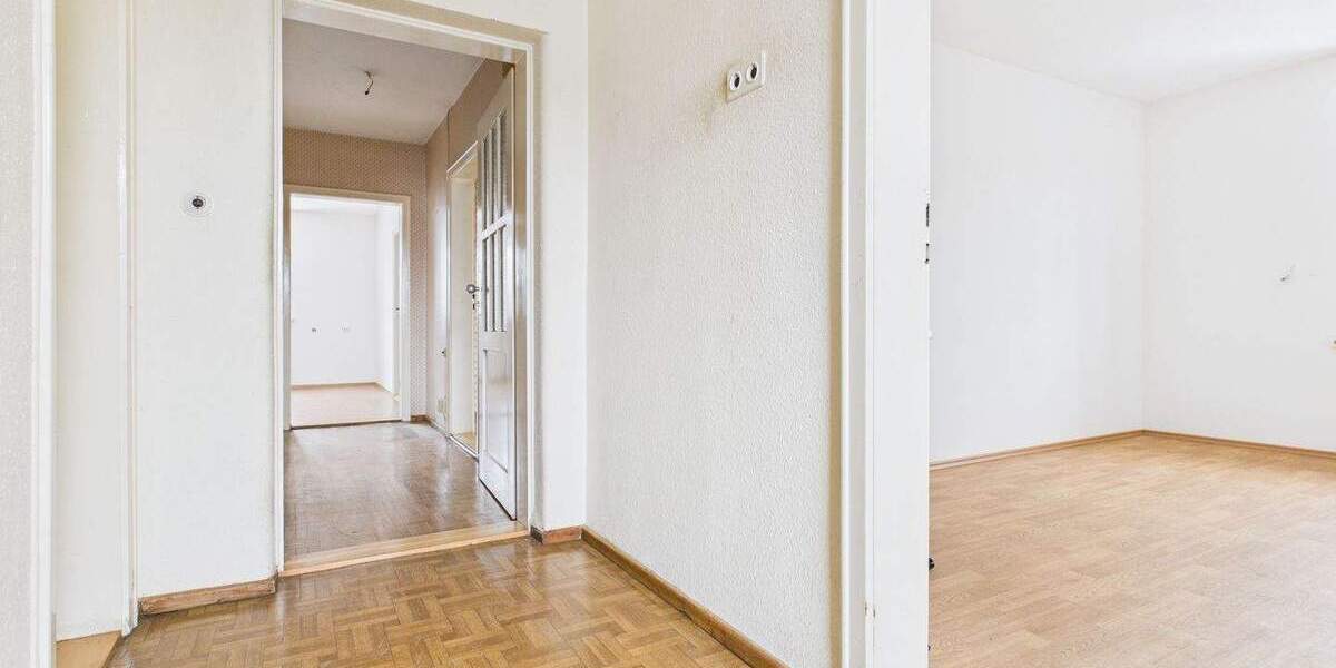 Mehrfamilienhaus, Wohnhaus Augsburg Haunstetten - 9 Zimmer, 219 m&sup2;, 895.000&euro; | Angebot:25736018