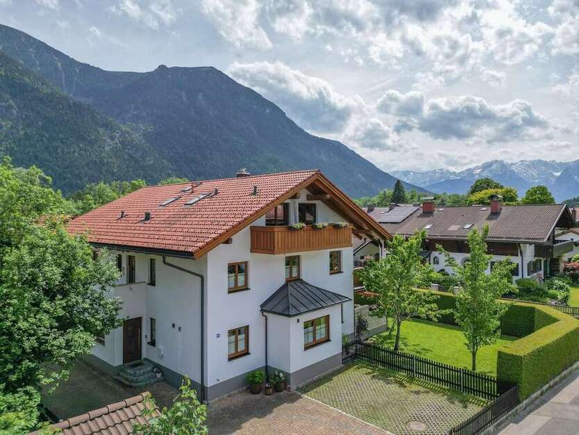 Haus zum Kaufen in Oberau 1.985.000 € 321 m² 11 zimmer