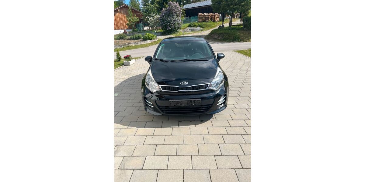 Kia Rio 131.120 km 6.000 &euro; Wiesenfelden 94344