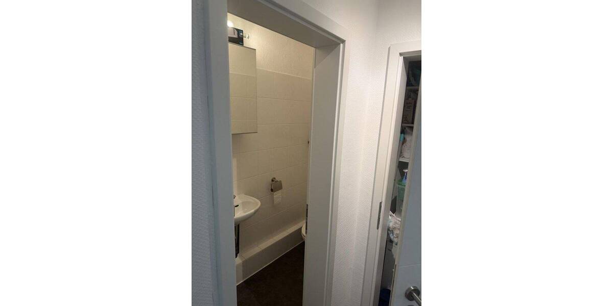 Etagenwohnung Düsseldorf Düsseltal - 3 Zimmer, 100 m&sup2;, 1.800&euro; | Angebot:26805160