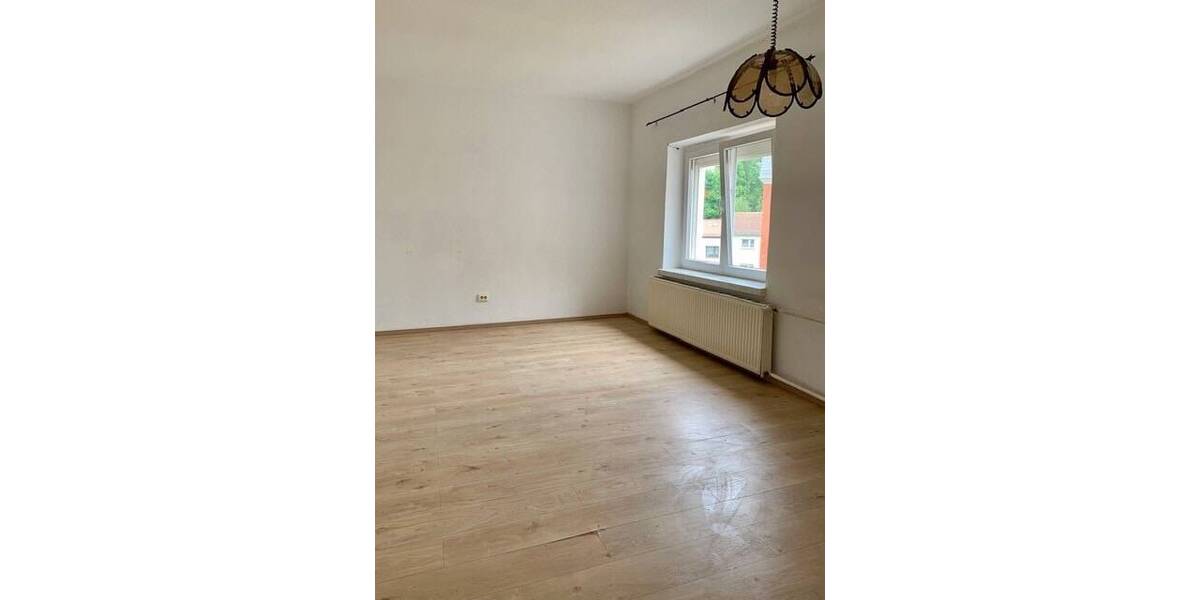 Reihenendhaus Reichenbach - 6 Zimmer, 127 m&sup2;, 99.000&euro; | Angebot:24040745