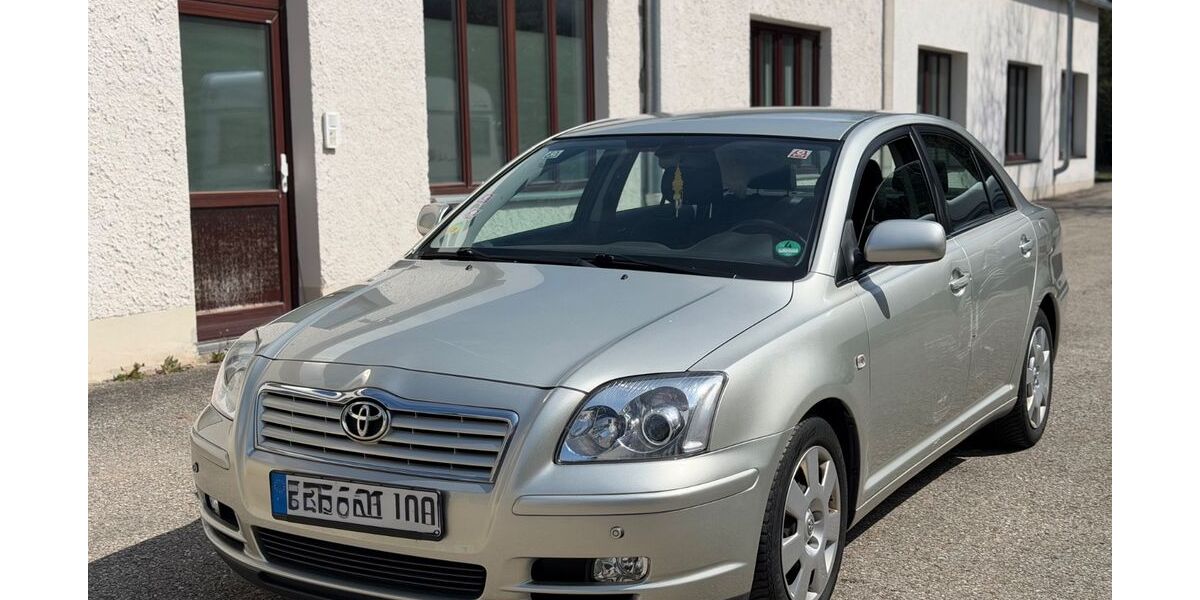 Toyota Avensis 181.000 km 2.800 &euro; Hohenbrunn 85662
