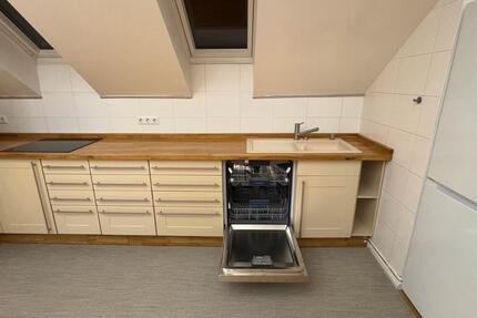 Stilvolles Wohnen unterm Dach - Möbelierte 3 Zimmer Oase 3 zimmer