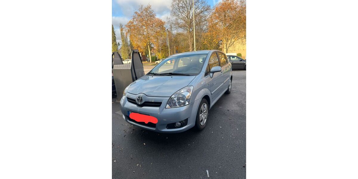 Toyota Verso 162.683 km 4.500 € Duisburg 47119