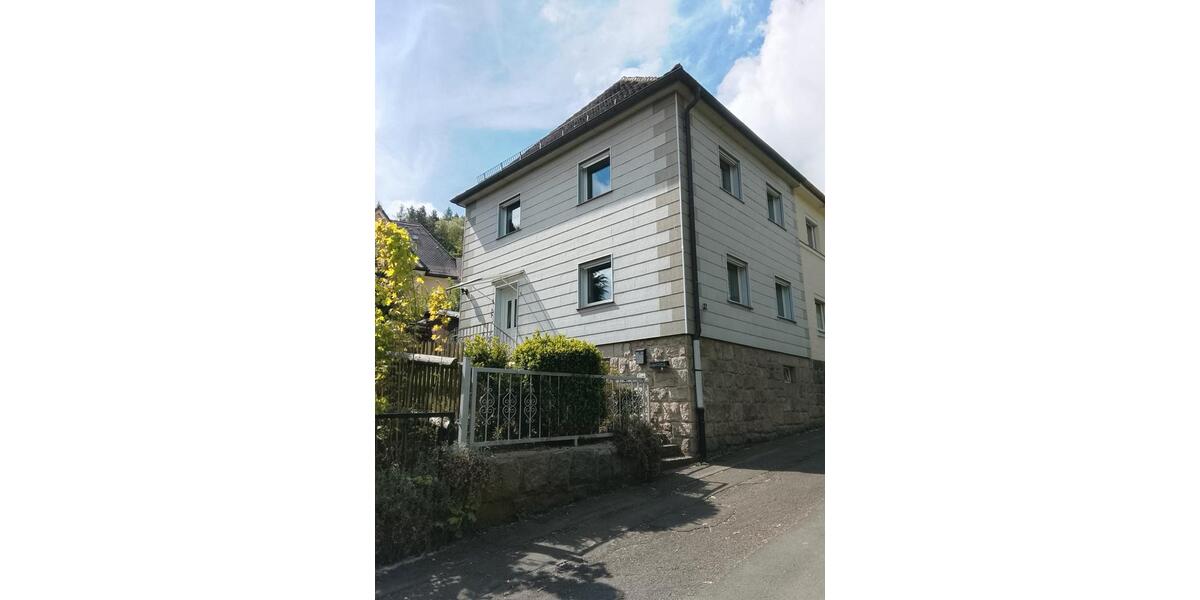 Doppelhaushälfte Arzberg - 1 Zimmer, 90 m&sup2;, 70.000&euro; | Angebot:26535126