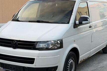 VW T5 Transporter 250.000 km 3.480 &euro; München 81829