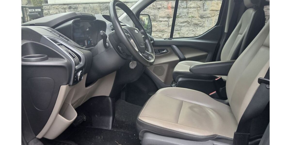 Ford Tourneo Custom 97.000 km 26.500 &euro; Heilbronn 74074