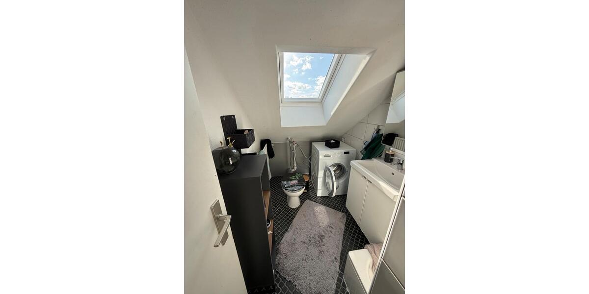 Dachgeschoßwohnung Lampertheim - 3.5 Zimmer, 60 m&sup2;, 600&euro; | Angebot:25724111