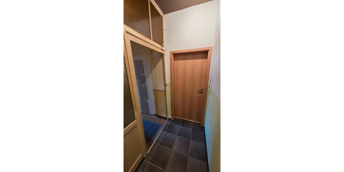 Reihenhaus Crimmitschau - 6 Zimmer, 103 m&sup2;, 80.000&euro; | Angebot:27085582