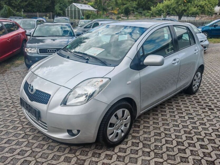 Yaris