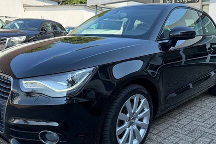 Audi A1 193.200 km 7.990 &euro; Cloppenburg 49661