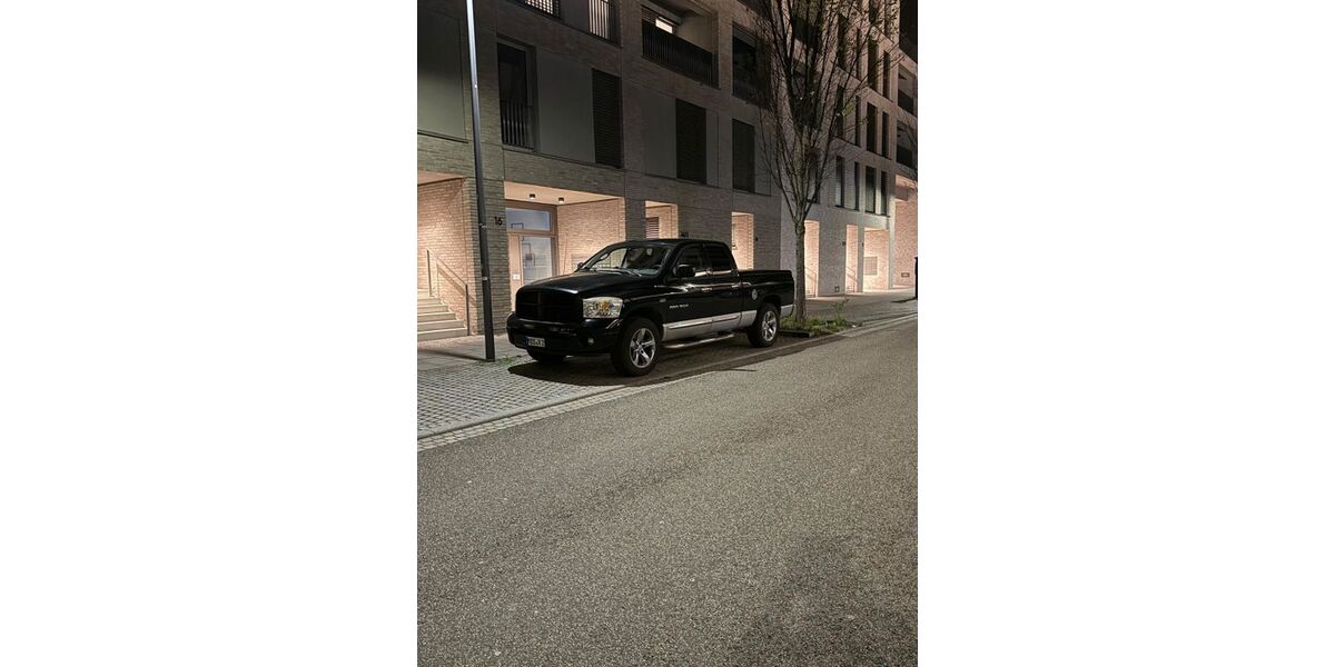 Dodge RAM 174.000 km 11.900 &euro; Schwarzach 74869